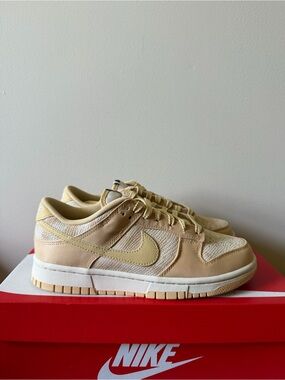 Nike Dunk Low Sesame Brown HJ5777-101 Women’s Size 8